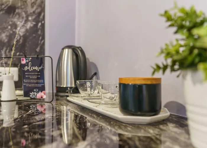 Albergue Cheqinn - Sukhumvit 4 Nana Plaza Banguecoque