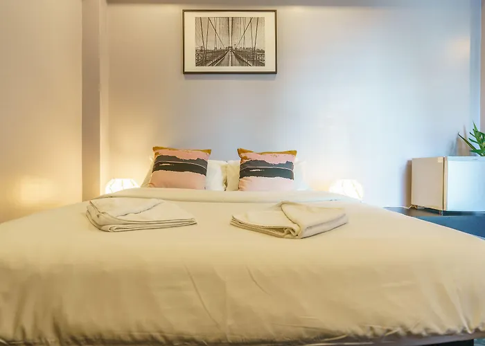 Cheqinn - Sukhumvit 4 Nana Plaza Albergue