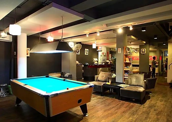 Cheqinn - Sukhumvit 4 Nana Plaza * Bangkok