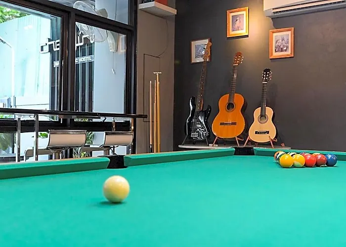 Cheqinn - Sukhumvit 4 Nana Plaza * Bangkok