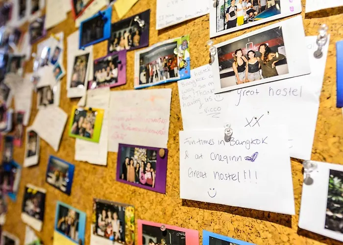 Hostel Cheqinn - Sukhumvit 4 Nana Plaza Bangkok